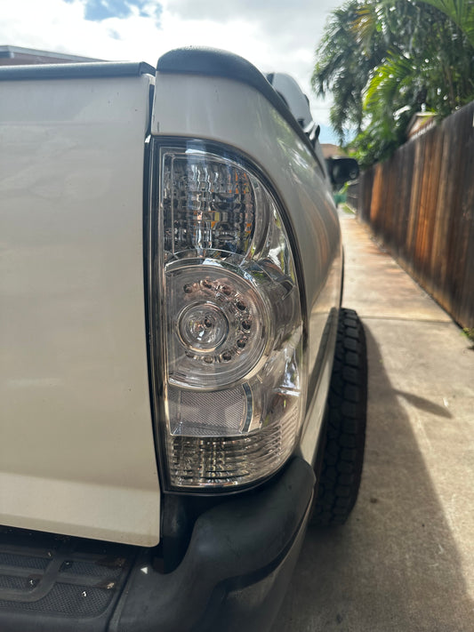 2005-2015 Tacoma clear led tail lights